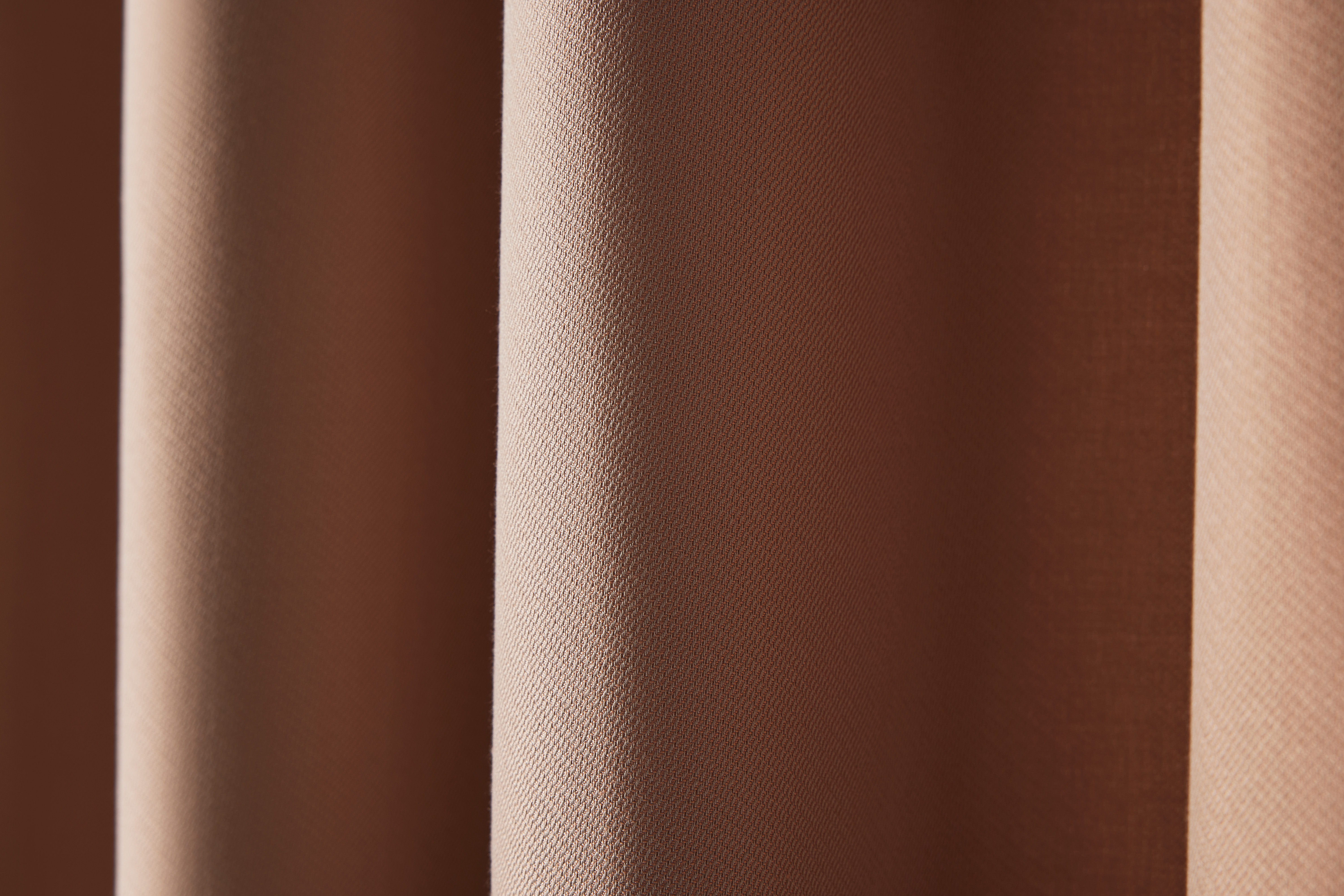 Blush_3241_Svensson_V24_4.jpg