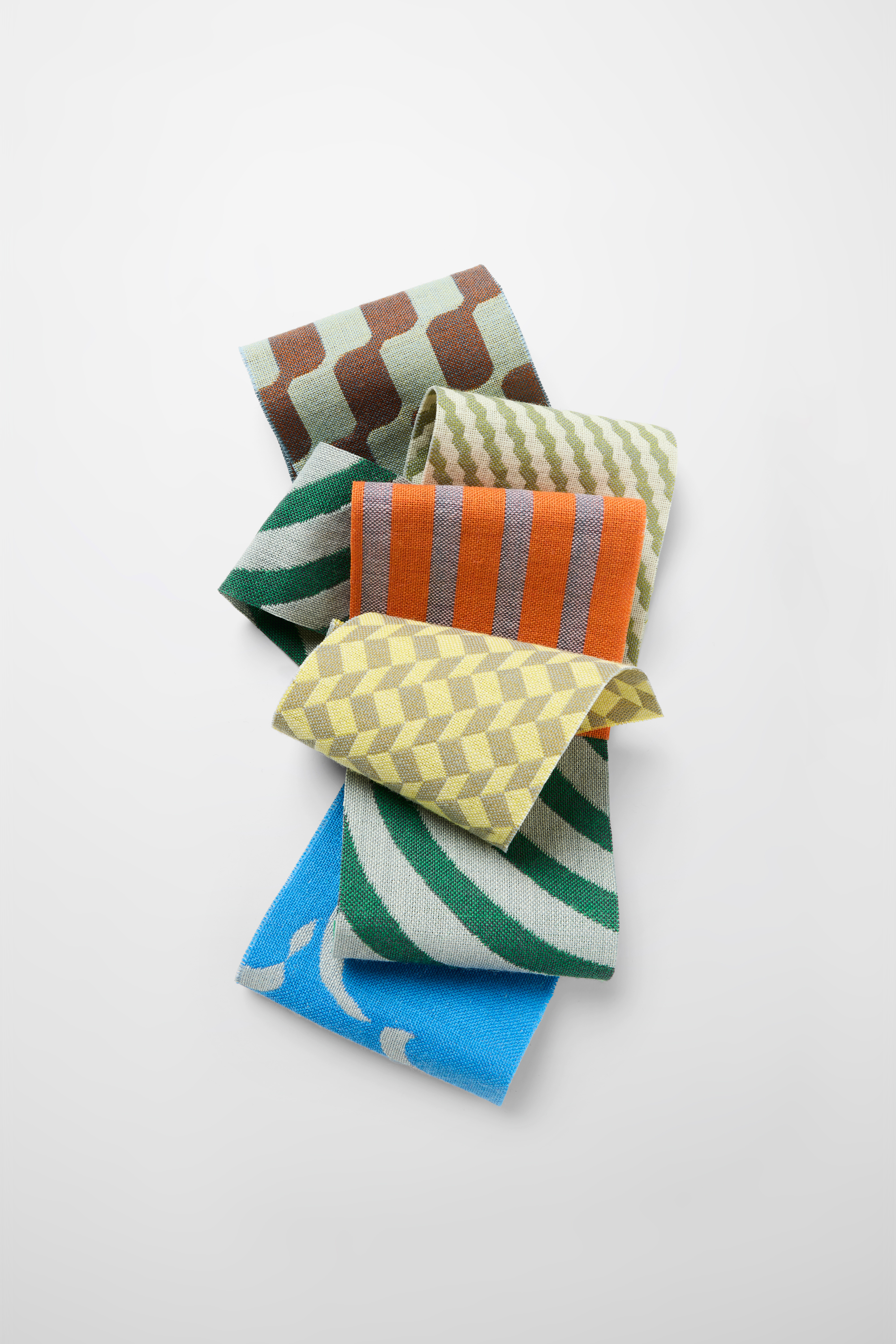 Flatlay_BonBon_Svensson_H25_2.jpg